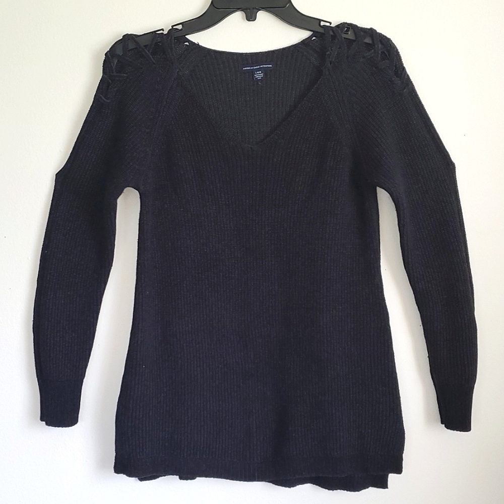 American Eagle grey sweater